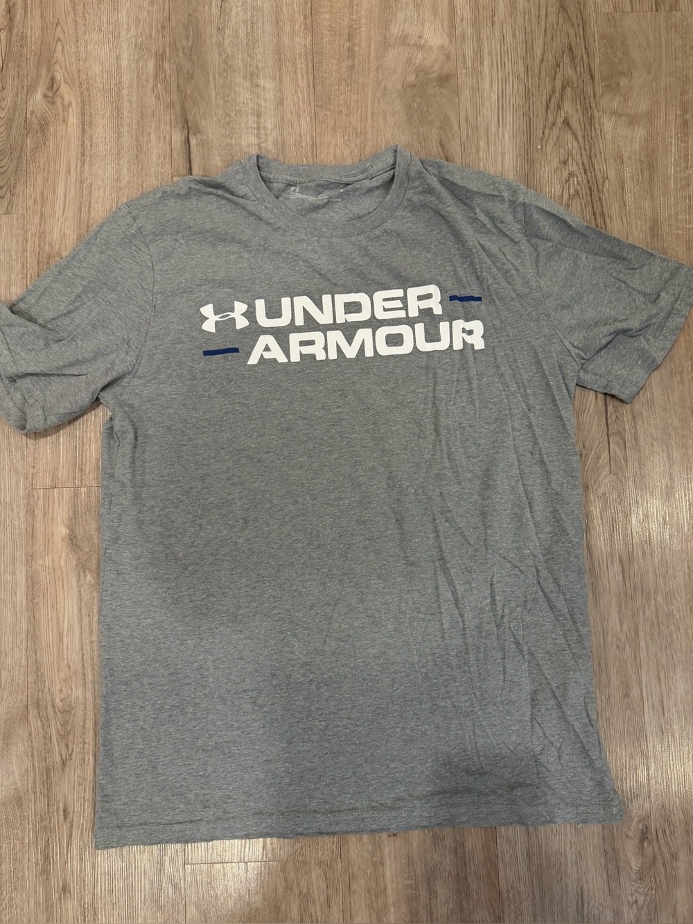 Under Armour Men’s T-Shirt - Grey - Size Medium